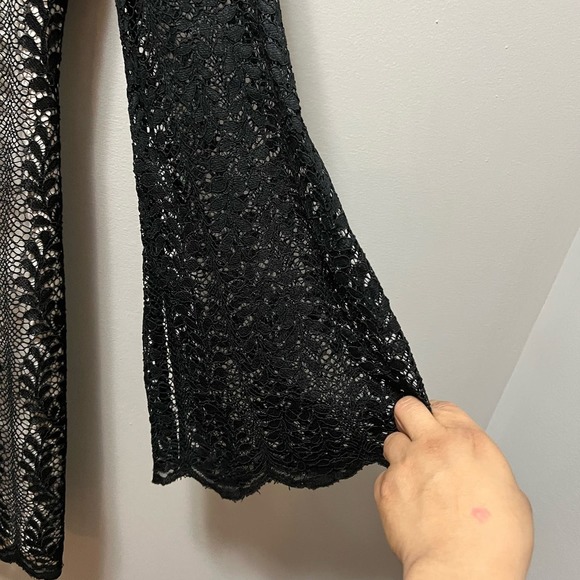 Keepsake‎ Uptown Black Lace Dress size Medium - Picture 6 of 8